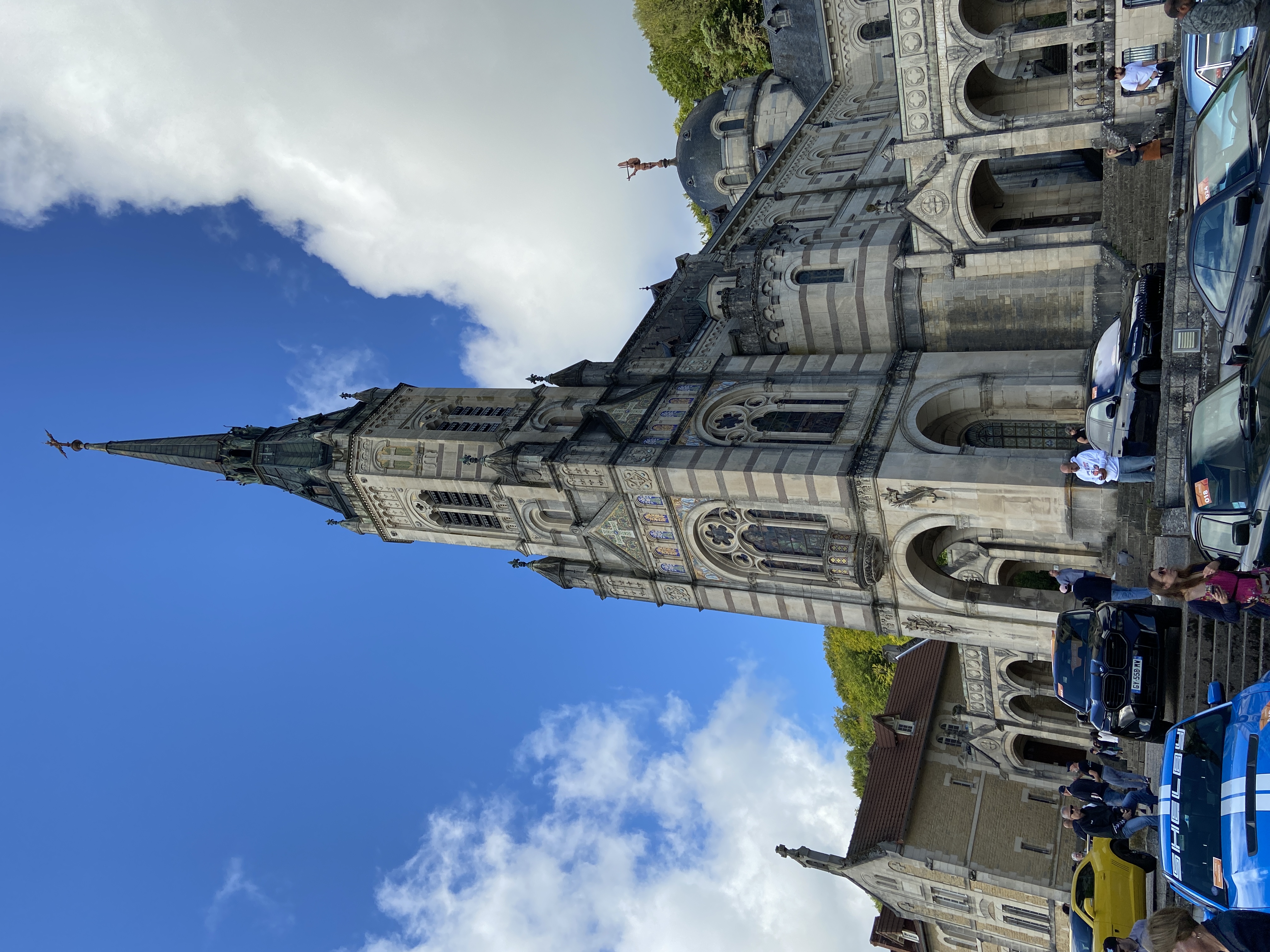 1ère étape à Domrémy-la-pucelle, Basilique Sainte Jeanne-d'Arc