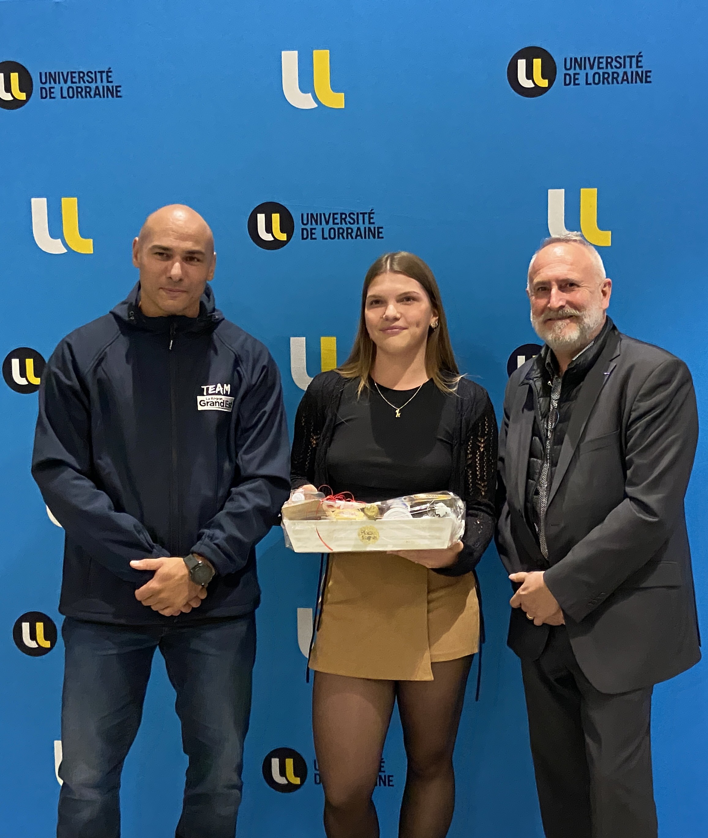 Remise de récompense Éléa Jouve 8ème cérémonie sportifs de haut niveau