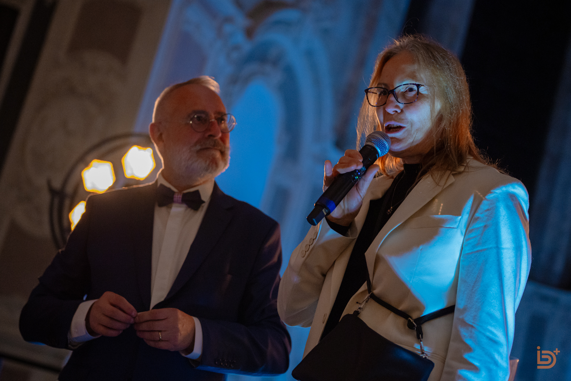 Vera IVANAJ, artiste plasticienne avec Vincent QUEUDOT