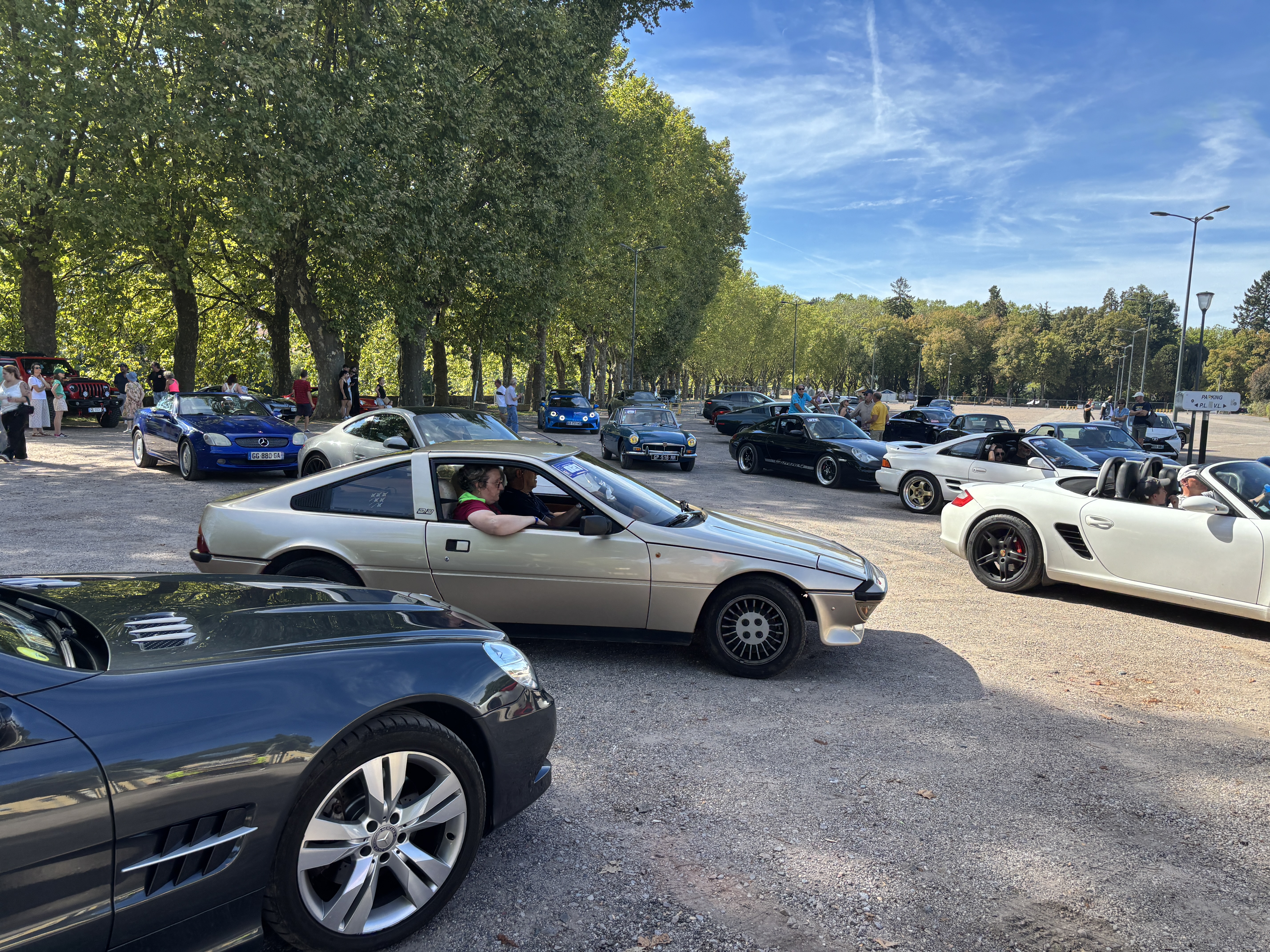 Départ pour l'étape finale au Musée de l'Automobile de Lorraine